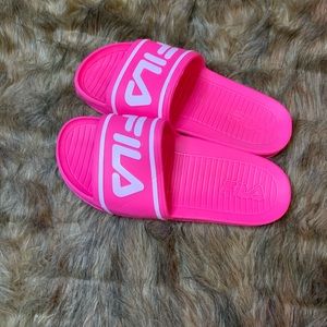 Fila Shoes - FILA SLIDES Fila Shoes - FILA SLIDES